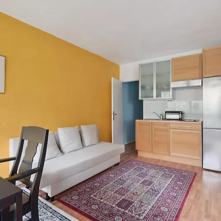 Le Chesnay: Verdure Et Calme A 2 Pas De Versailles Daire Le Chesnay (Yvelines)