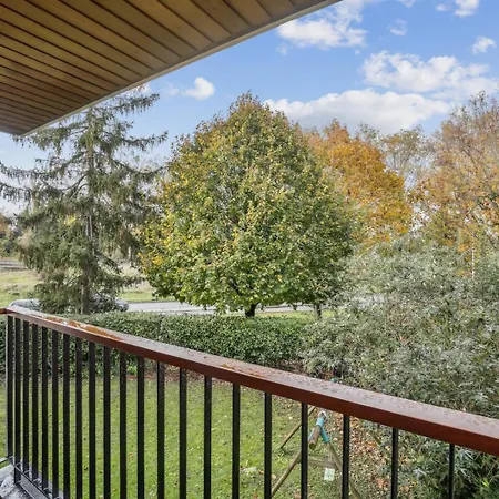 Daire Le Chesnay: Verdure Et Calme A 2 Pas De Versailles *